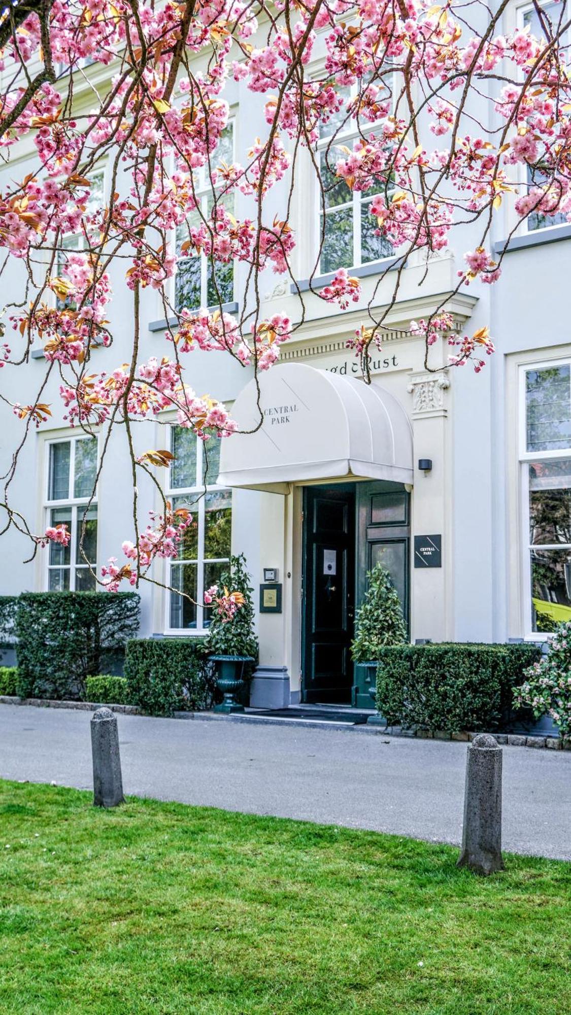 Central Park Voorburg - Relais & Chateaux Extérieur photo